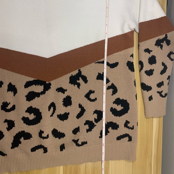 Fun cheetah print sweater. - Picture 5 of 7
